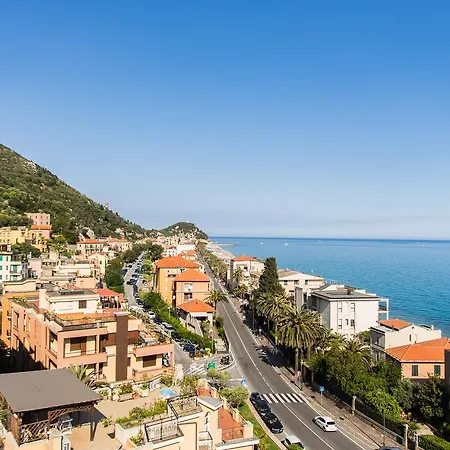 Olive Beach * Finale Ligure